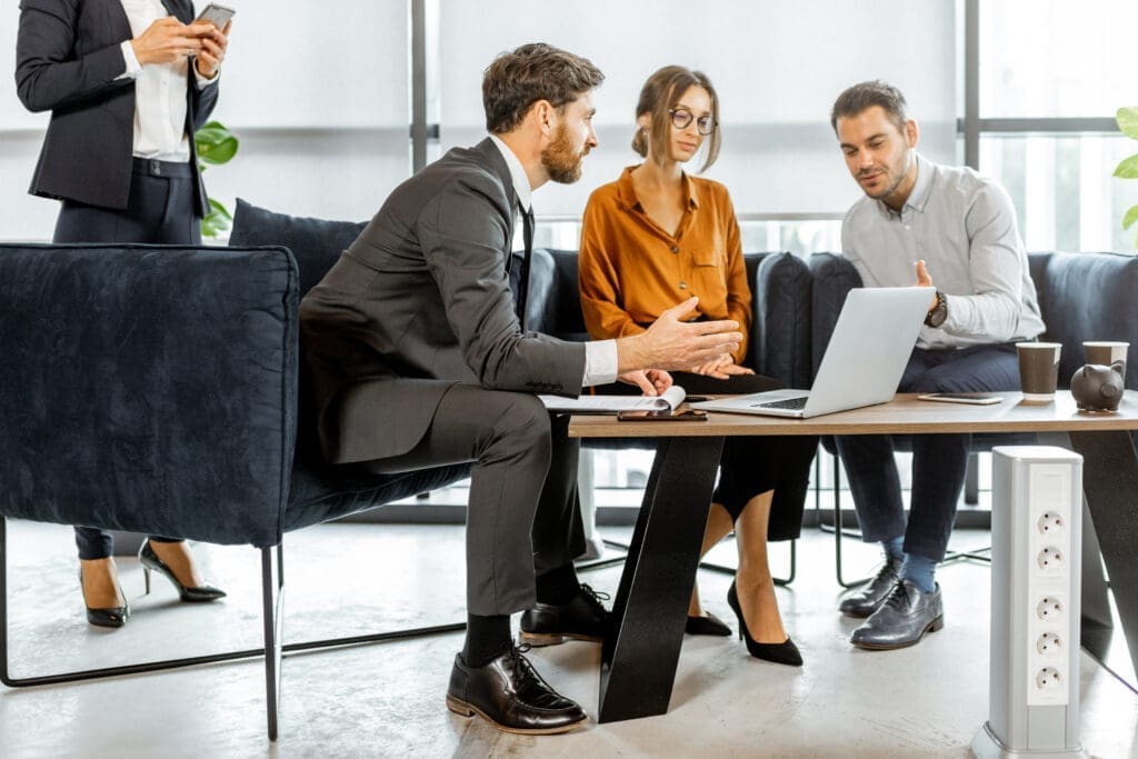 How a BFSI Provider Achieved Centralized Finance with UnifyCX Content Image